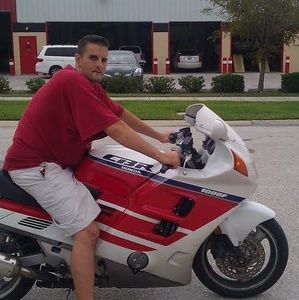 Meet your Posher, John l j